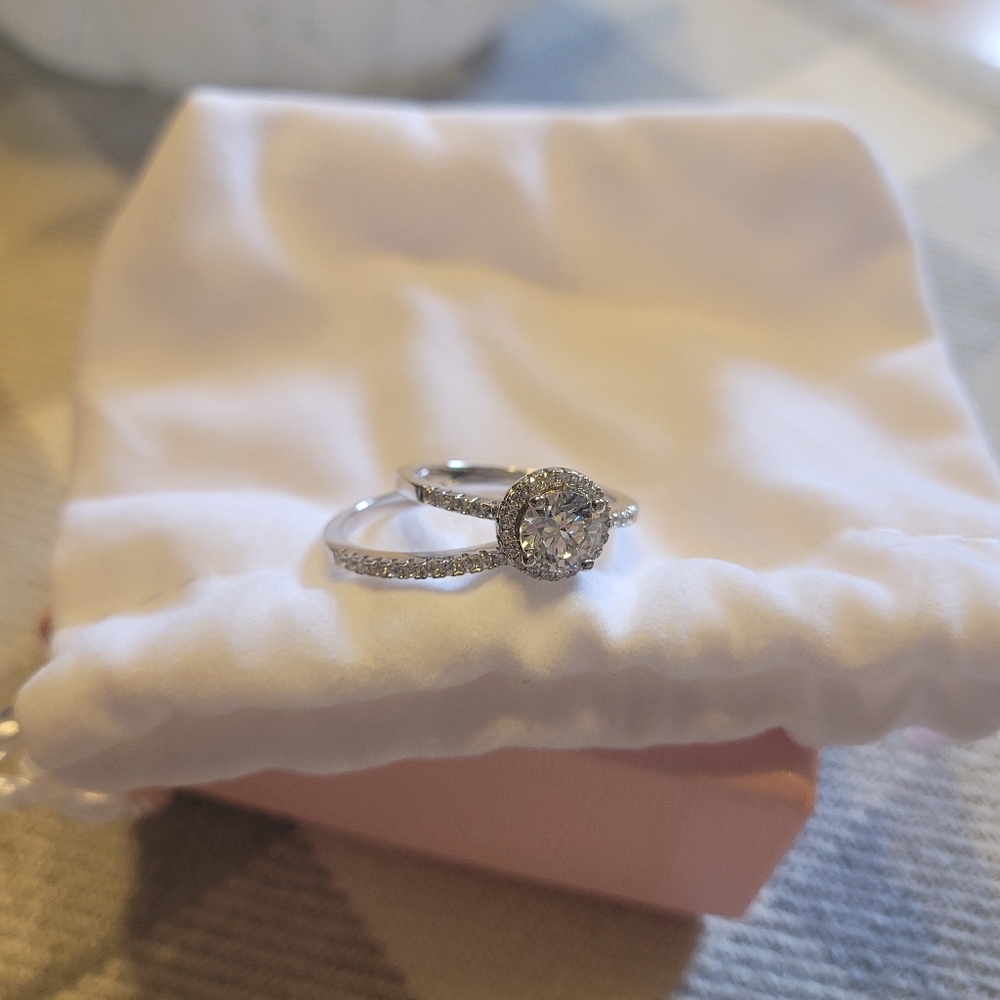 Diamonique Sterling Silver Halo Bridal Ring Set. Size 8